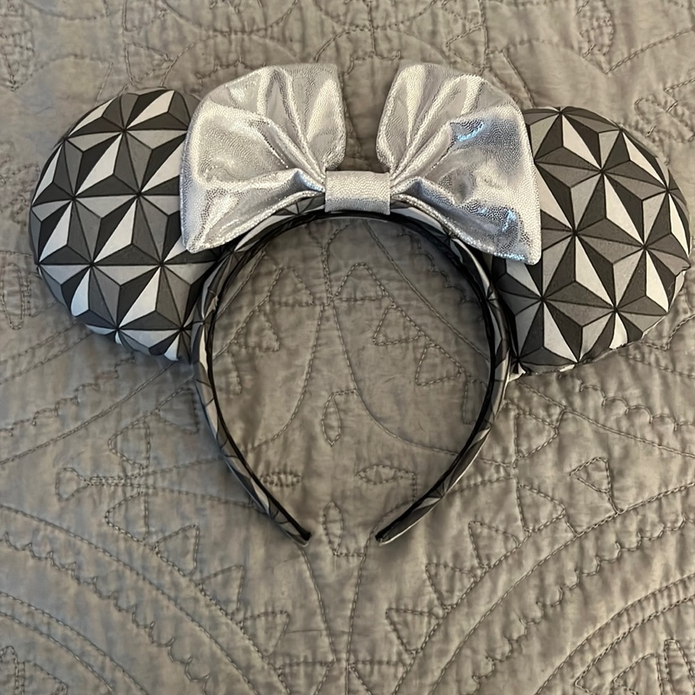 Bibbidi Bobbidi Brooke Ears